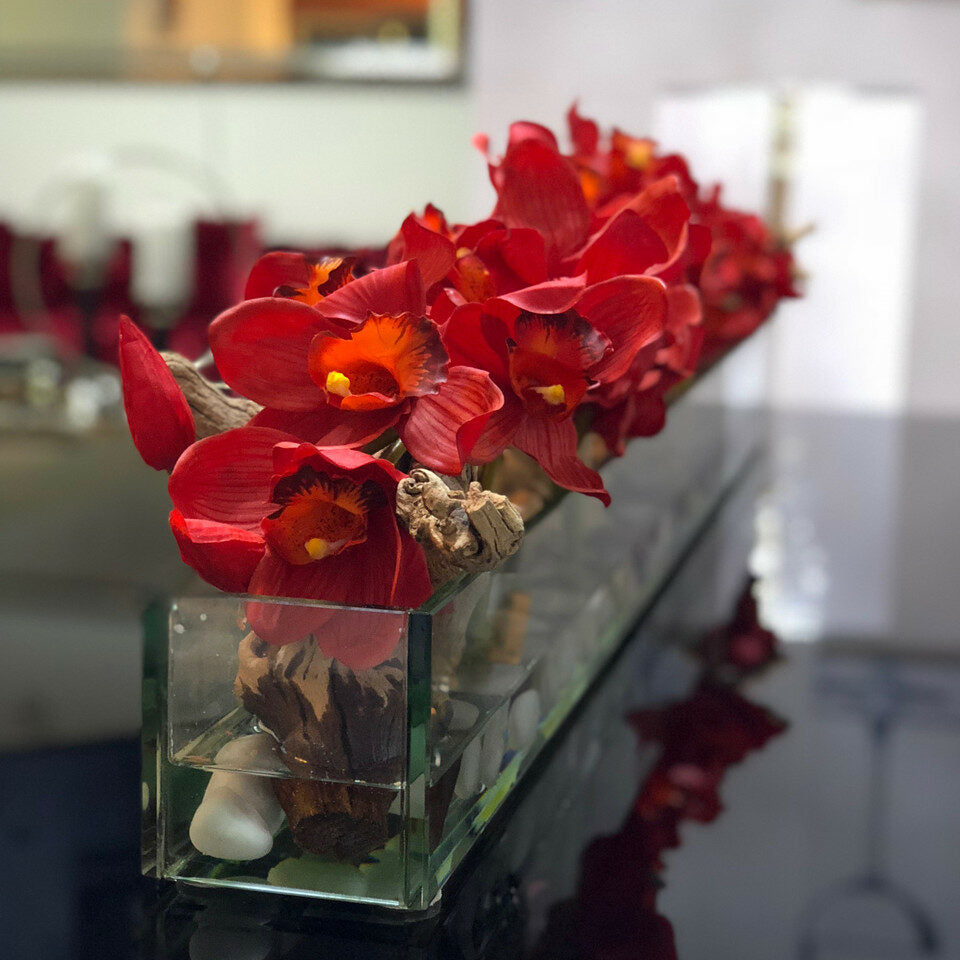 Vase en verre Modern House avec cymbidium rouge
