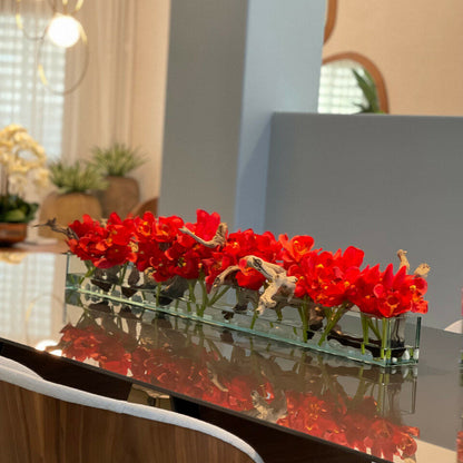 Vase en verre Modern House avec cymbidium rouge